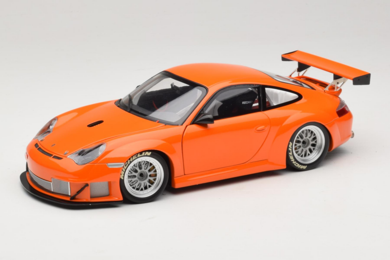 Porsche 911 996 GT3 RSR Oranžs ALMS 2004 Minichamps 1:18 100046402 Metāls