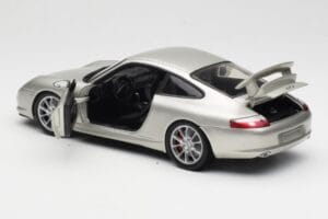 Porsche 911 996 GT3 Sudrabs Hot Wheels 1:18 C2590 Metāls — attēls 5 no 8