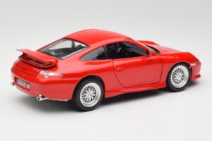 Porsche 911 996 GT3 Strasse Sarkans Bburago 1:18 30395 Metāls — attēls 3 no 8