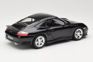 Porsche 911 996 Turbo Melns Bburago 1:18 18-12030 Metāls — attēls 3 no 8