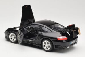 Porsche 911 996 Turbo Melns Bburago 1:18 3367 Metāls — attēls 5 no 8
