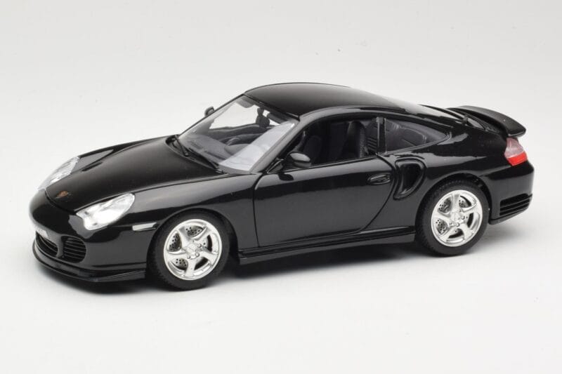 Porsche 911 996 Turbo Melns Bburago 1:18 3367 Metāls