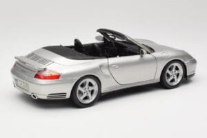 Porsche 911 996 Turbo Kabriolets Sudrabs Maisto 1:18 31660 Metāls — attēls 3 no 8