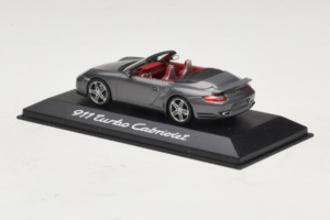 Porsche 911 997 Turbo Cabriolet Grey Metallic Minichamps 1:43 WAP02015216 Metāls — attēls 3 no 5