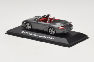 Porsche 911 997 Turbo Cabriolet Grey Metallic Minichamps 1:43 WAP02015218 Metāls — attēls 3 no 4