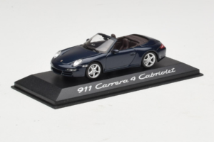 Porsche 911 997 Carrera 4 Kabriolets Tumši Zils Minichamps 1:43 WAP02015216-R1 Metāls — attēls 2 no 4