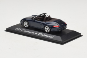 Porsche 911 997 Carrera 4 Kabriolets Tumši Zils Minichamps 1:43 WAP02015216-R1 Metāls — attēls 3 no 4