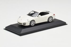 Porsche 911 997 Carrera 4S Carrara Balts Minichamps 1:43 403066431 Metāls — attēls 2 no 4