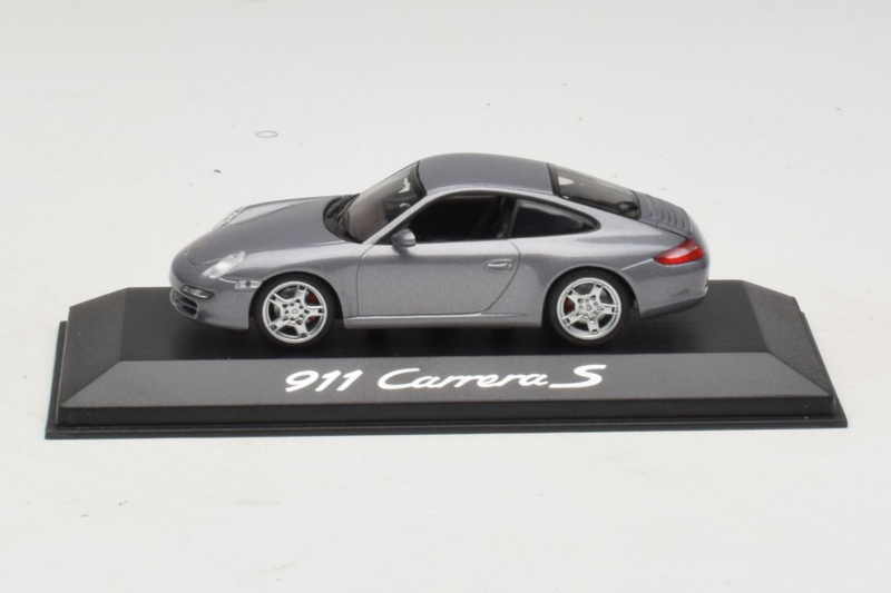Porsche 911 997 Carrera S Grey Metallic Minichamps 1:43 WAP02011615-P1 Metāls