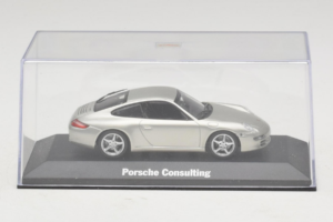 Porsche 911 997 Carrera Silver Metallic Minichamps 1:43 WAP02011515 Metāls — attēls 4 no 5