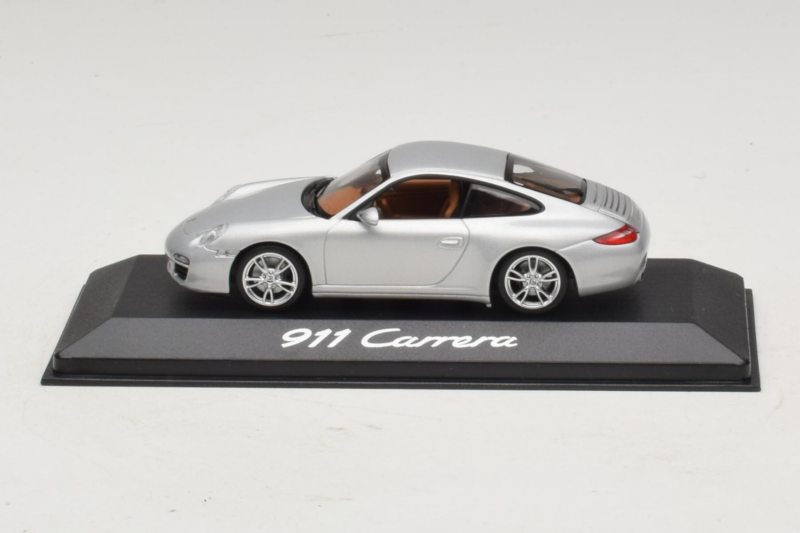 Porsche 911 997 Carrera Silver Metallic Minichamps 1:43 WAP02001218 Metāls