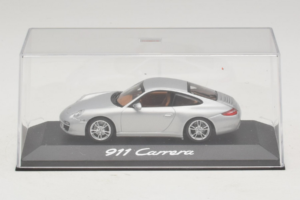 Porsche 911 997 Carrera Silver Metallic Minichamps 1:43 WAP02001218 Metāls — attēls 4 no 5