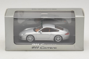 Porsche 911 997 Carrera Silver Metallic Minichamps 1:43 WAP02001218 Metāls — attēls 5 no 5