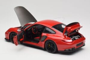 Porsche 911 997 GT2 RS Sarkans Ar Melniem Diskiem Minichamps 1:18 100069407 Metāls — attēls 5 no 8