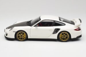 Porsche 911 997 GT2 RS Balts & Zelts Diski Minichamps 1:18 100069406 Metāls — attēls 4 no 8