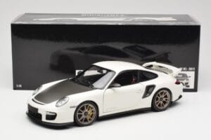 Porsche 911 997 GT2 RS Balts Minichamps 1:18 100069400 Metāls — attēls 8 no 8