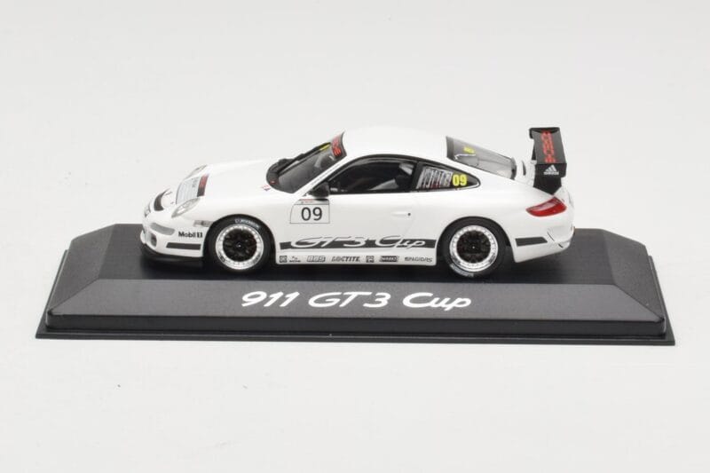 Porsche 911 997 GT3 Cup #9 2009 Minichamps 1:43 WAP0200030A-R Metāls