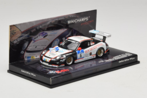 Porsche 911 997 GT3 #5 24 Hours of Nurburgring 2009 Minichamps 1:43 437096705 Metāls — attēls 2 no 4