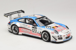 Porsche 911 997 GT3 R #123 Muhlner Motorsport E. Fumal / E. Thiry 24 Hours of Spa 2011 Minichamps 1:18 151118923 Metāls — attēls 4 no 6