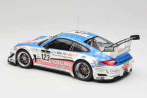 Porsche 911 997 GT3 R #123 Muhlner Motorsport E. Fumal / E. Thiry 24 Hours of Spa 2011 Minichamps 1:18 151118923 Metāls — attēls 5 no 6