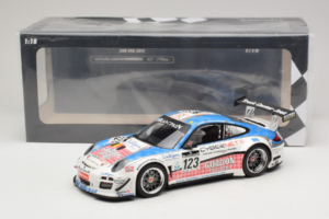 Porsche 911 997 GT3 R #123 Muhlner Motorsport E. Fumal / E. Thiry 24 Hours of Spa 2011 Minichamps 1:18 151118923 Metāls — attēls 6 no 6