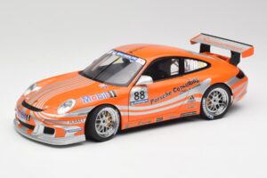 Porsche 911 997 GT3 R #88 Porsche Consulting 2005 AUTOart 1:18 77821 Metāls