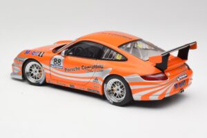 Porsche 911 997 GT3 R #88 Porsche Consulting 2005 AUTOart 1:18 77821 Metāls — attēls 7 no 8