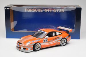 Porsche 911 997 GT3 R #88 Porsche Consulting 2005 AUTOart 1:18 77821 Metāls — attēls 8 no 8