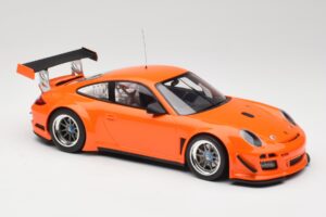 Porsche 911 997 GT3 R Street Oranžs Minichamps 1:18 151108901 Metāls — attēls 4 no 6