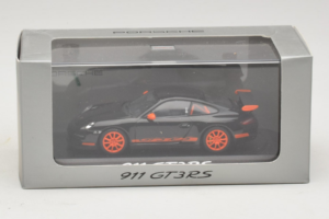 Porsche 911 997 GT3 RS Melns Oranžs Minichamps 1:43 WAP02012817 Metāls — attēls 4 no 4