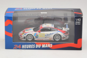 Porsche 911 997 GT3 RSR #76 R. Narac / P. Long / P. Pilet 24 Hours of Le Mans 2009 Minichamps 1:43 400096976 Metāls — attēls 3 no 3