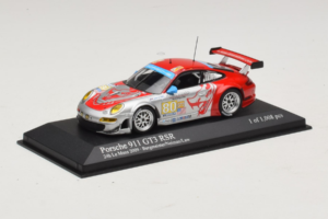 Porsche 911 997 GT3 RSR #80 J. Bergmeister / S. Neiman / D. Law 24 Hours of Le Mans 2009 Minichamps 1:43 400096980 Metāls — attēls 2 no 4