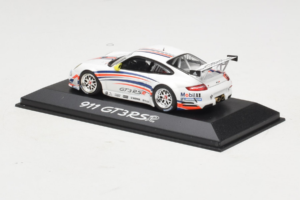 Porsche 911 997 GT3 RSR Balts ar Zilām un Oranžām Svītrām 2007 Minichamps 1:43 WAP02000618 Metāls — attēls 3 no 4