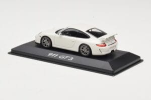 Porsche 911 997 GT3 Balts Minichamps 1:43 WAP0202080C Metāls — attēls 3 no 4