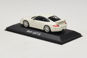 Porsche 911 997 GT3 Balts Minichamps 1:43 WAP02012016 Metāls — attēls 3 no 5