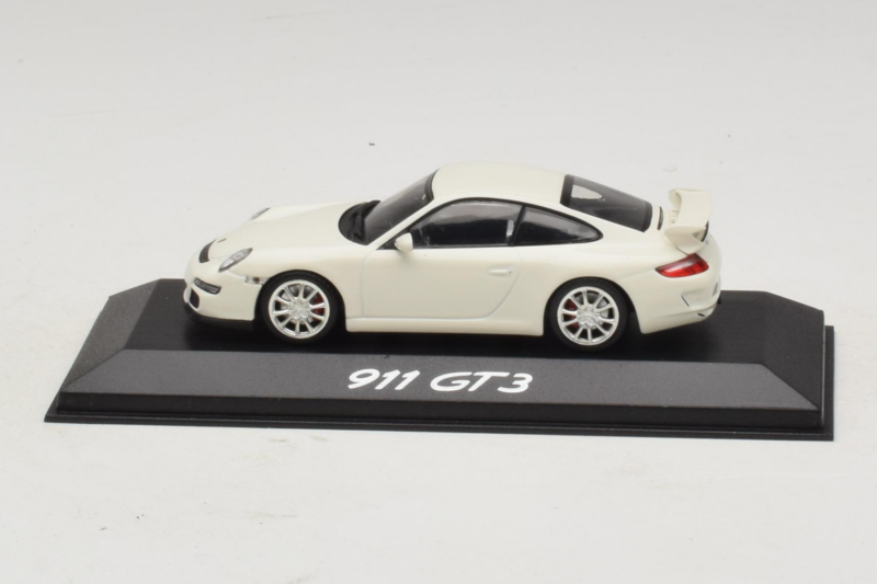 Porsche 911 997 GT3 Balts Minichamps 1:43 WAP02012016 Metāls