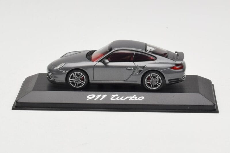 Porsche 911 997 Turbo Anthracite Grey Minichamps 1:43 WAP0200010A Metāls