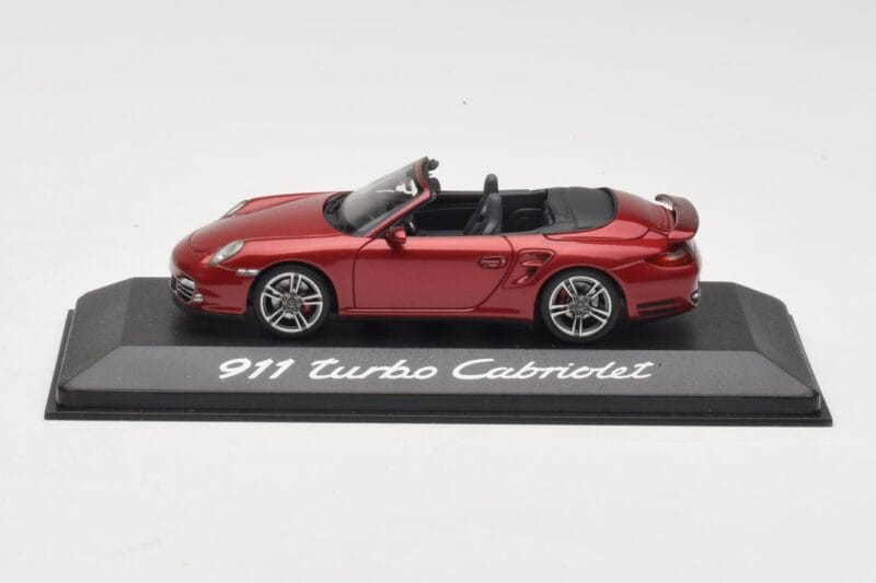 Porsche 911 997 Turbo Kabriolets Sarkans Minichamps 1:43 WAP0200130A Metāls