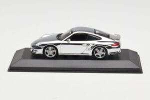 Porsche 911 997 Turbo Chrome Silver Minichamps 1:43 WAP02060816-R Metāls