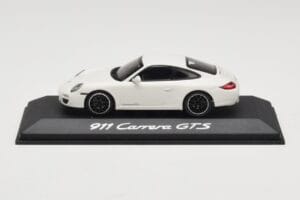 Porsche 911 997.2 Carrera GTS Balts Minichamps 1:43 WAP0200200B Metāls