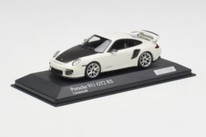 Porsche 911 997.2 GT2 RS Balts ar Sudraba Diskiem Minichamps 1:43 400069405 Metāls — attēls 2 no 4