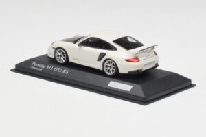 Porsche 911 997.2 GT2 RS Balts ar Sudraba Diskiem Minichamps 1:43 400069405 Metāls — attēls 3 no 4