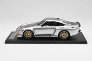 Porsche 911 930 Almeras Biturbo 3.3 Sudrabs Kess 1:18 KE18005B Sveķi — attēls 3 no 6