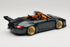 Porsche 911 992 Cabriolet Old & New Tokyo Auto Salon GT Spirit 1:18 GT548 Sveķi — attēls 2 no 6