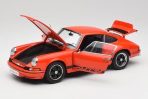 Porsche 911 Carrera RS 2.7 Oranžs & Melnas Svītras AUTOart 1:18 78054 Metāls — attēls 2 no 8