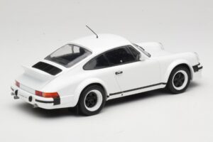 Porsche 911 SC GT Race Version IXO 1:18 18CMC007 Metāls — attēls 2 no 6