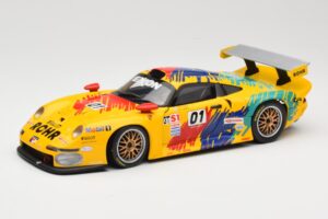 Porsche 911 GT1 #1 D. Rohr / R. Pilgrim / A. McNish 1997 UT Models 1:18 39724 Metāls