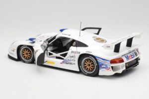 Porsche 911 GT1 #6 T. Boutsen / H-J. Stuck 1997 UT Models 1:18 39720 Metāls — attēls 5 no 8