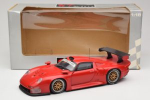 Porsche 911 GT1 Concept Sarkans UT Models 1:18 180966625-R1 Metāls — attēls 8 no 8