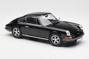 Porsche 911 S Melns Schuco 1:18 450047200 Metāls — attēls 6 no 8